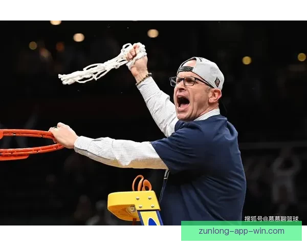 赫尔利谈绝杀三分:从18中1到终场铁爆 机会总会到来 赫尔利谈绝杀三分:从18中1到终场铁爆 机会总会到来