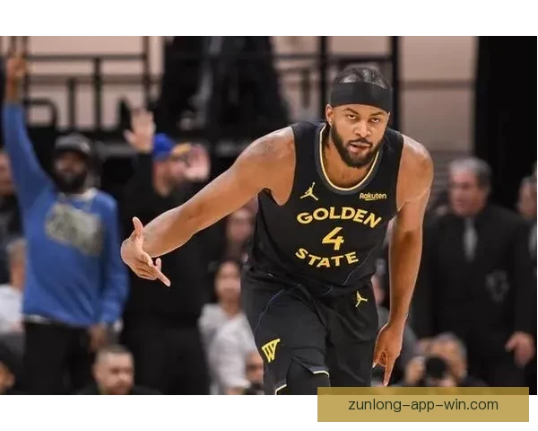 穆迪接受医疗处理双方球员眼含泪水全场沉寂气氛令人动容